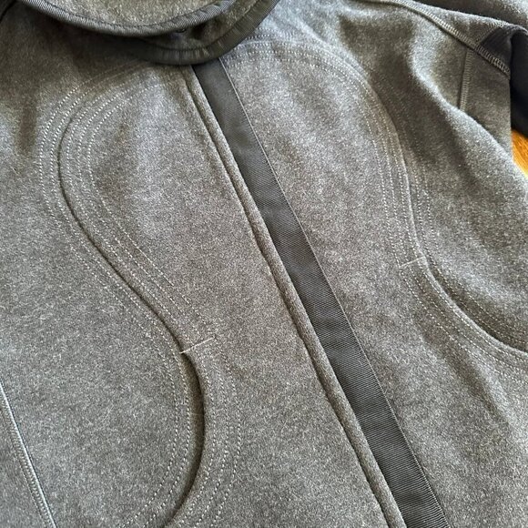 Lululemon Ltd Edition Hiver 2013 Scuba zip-up Hoodie/Jacket - Picture 7 of 11